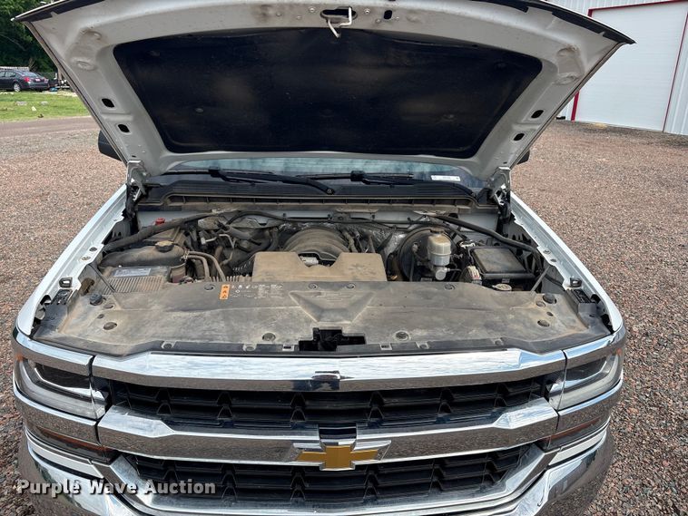 image for item EW1536 2017 Chevrolet Silverado 1500 pickup truck