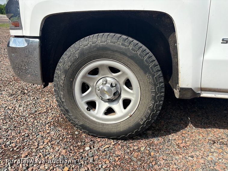 image for item EW1536 2017 Chevrolet Silverado 1500 pickup truck
