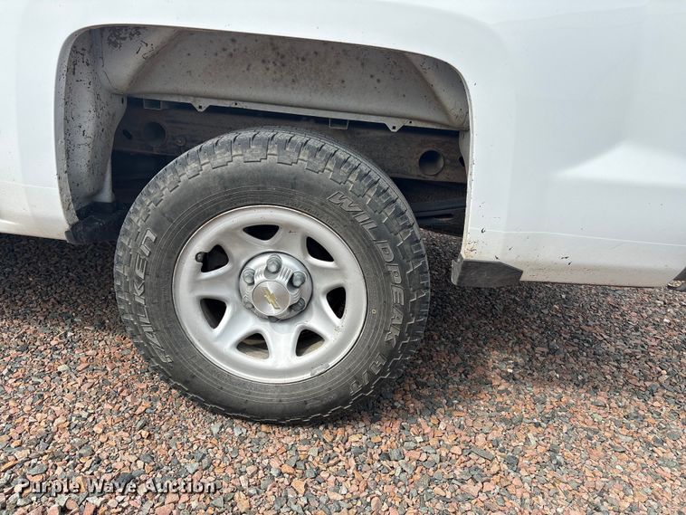 image for item EW1536 2017 Chevrolet Silverado 1500 pickup truck