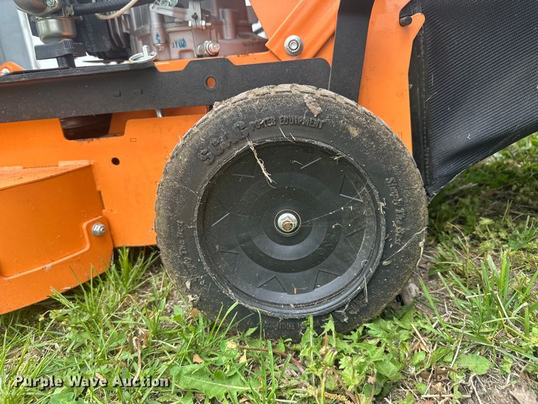image for item EW2008 Scag SFC30-7CV-S lawn mower
