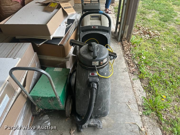 image for item EW2009 Auqa Clean 15 floor cleaner