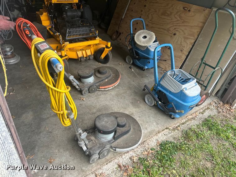 image for item EW2011 (7) floor scrubbers