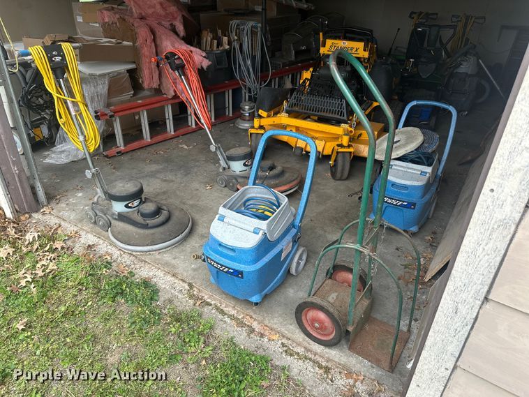 image for item EW2011 (7) floor scrubbers