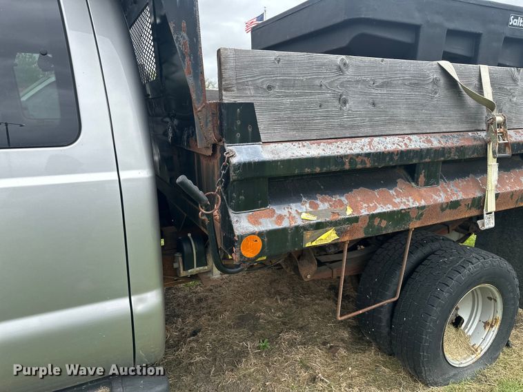 image for item EW2023 2006 Ford F350 Super Duty Ext. Cab dump bed pickup truck
