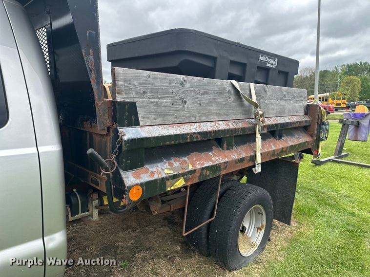 image for item EW2023 2006 Ford F350 Super Duty Ext. Cab dump bed pickup truck