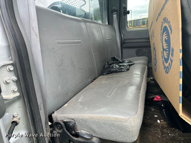 image for item EW2023 2006 Ford F350 Super Duty Ext. Cab dump bed pickup truck