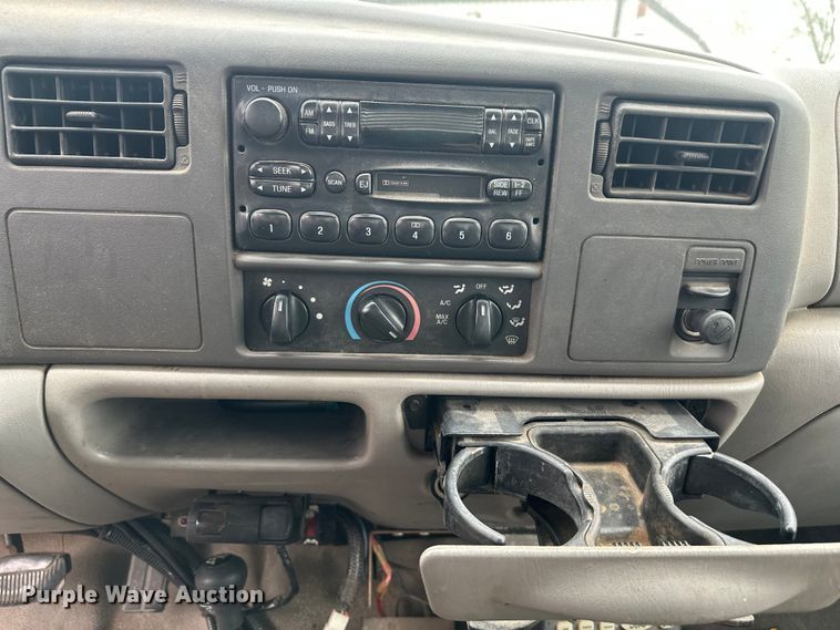image for item EW2024 2000 Ford F350 Super Duty flatbed pickup truck
