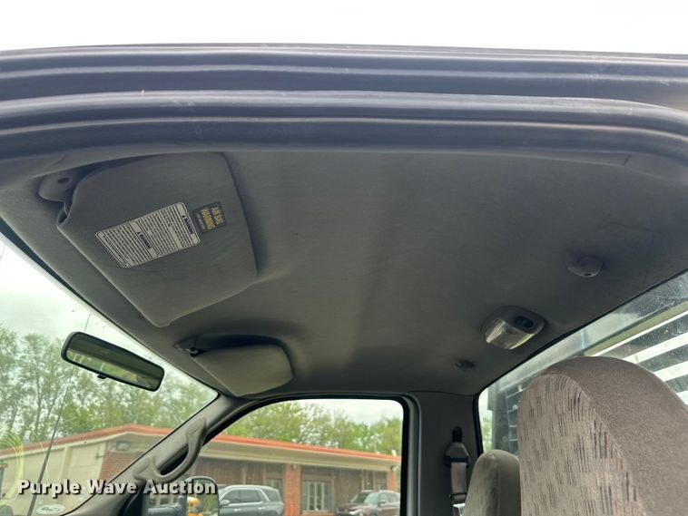 image for item EW2024 2000 Ford F350 Super Duty flatbed pickup truck