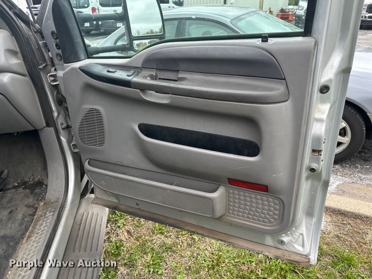 image for item EW2024 2000 Ford F350 Super Duty flatbed pickup truck