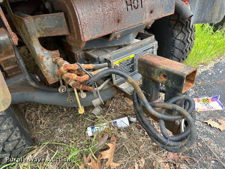 image for item EW2026 2009 Kubota RTV1100 utility vehicle