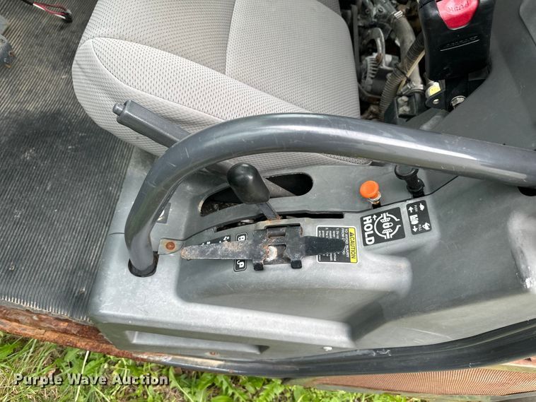 image for item EW2026 2009 Kubota RTV1100 utility vehicle