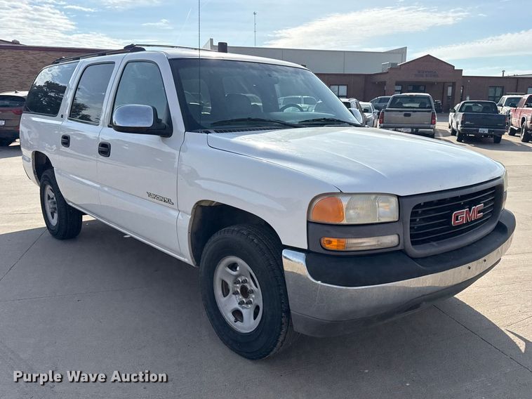 image for item EW4503 2002 GMC Yukon XL SUV