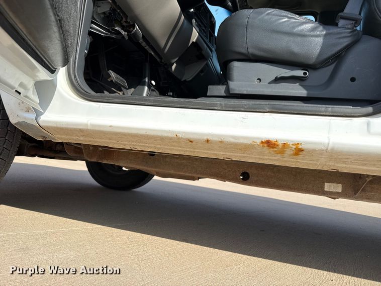 image for item EW4503 2002 GMC Yukon XL SUV