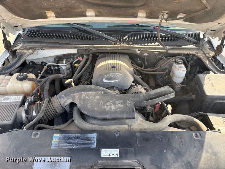 image for item EW4503 2002 GMC Yukon XL SUV