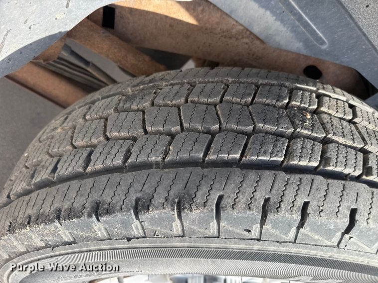image for item EW4503 2002 GMC Yukon XL SUV