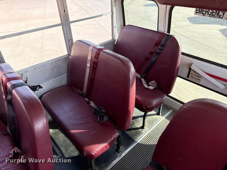 image for item EW4504 2001 Blue Bird school bus