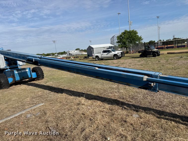 image for item EW4505 Genie S-60 boom lift