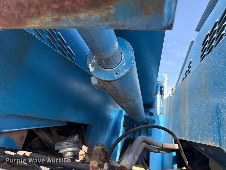 image for item EW4505 Genie S-60 boom lift