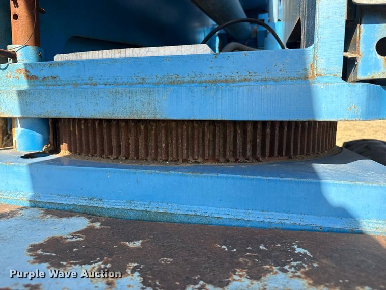 image for item EW4505 Genie S-60 boom lift