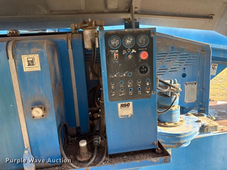 image for item EW4505 Genie S-60 boom lift
