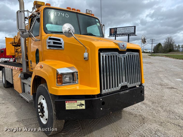 image for item FB3407 2016 Western Star 4700 Under bridge inspection truck