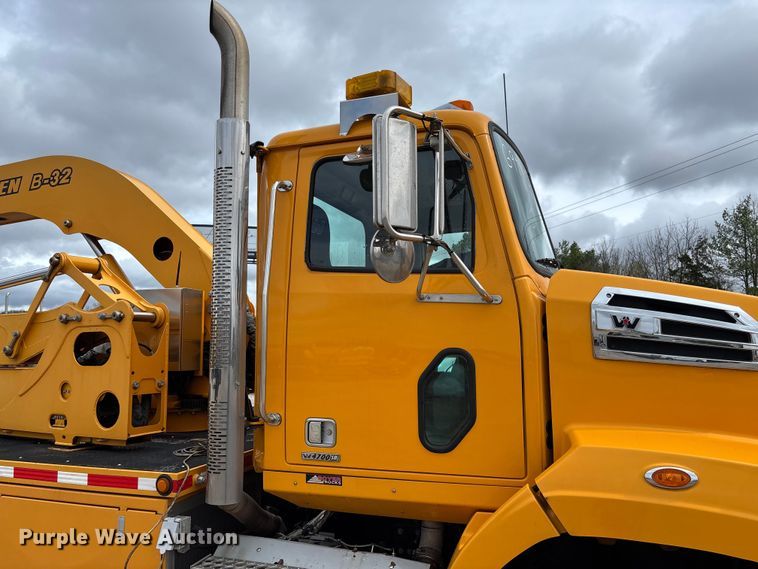 image for item FB3407 2016 Western Star 4700 Under bridge inspection truck