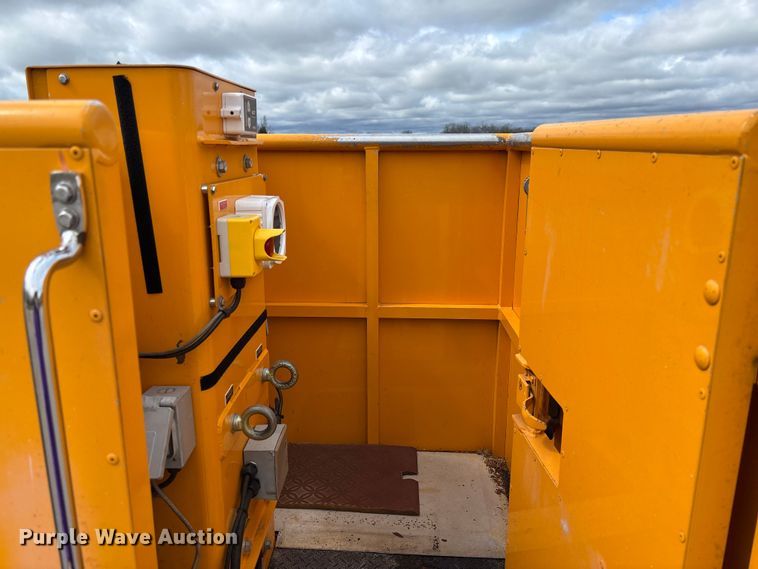 image for item FB3407 2016 Western Star 4700 Under bridge inspection truck