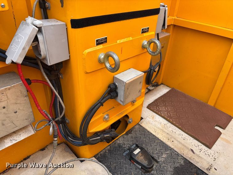 image for item FB3407 2016 Western Star 4700 Under bridge inspection truck