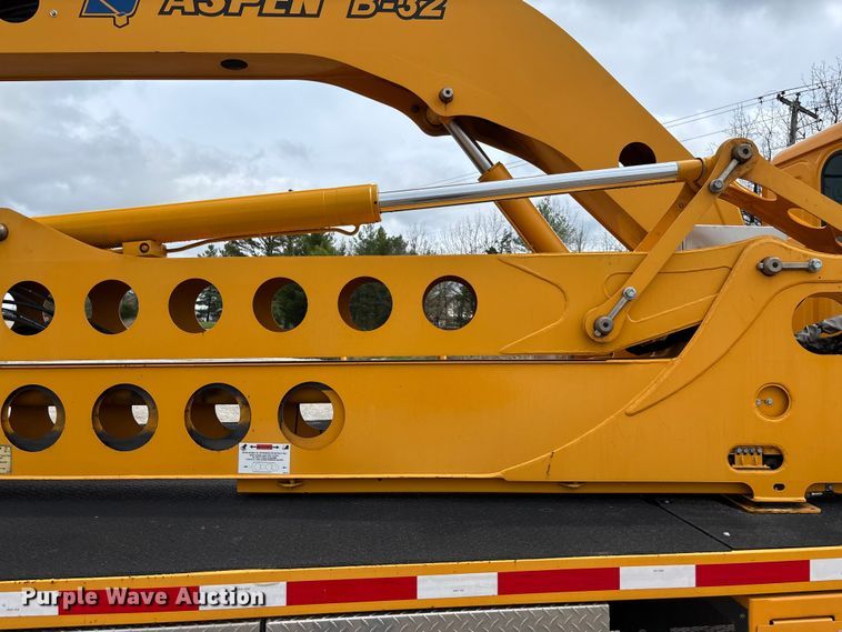 image for item FB3407 2016 Western Star 4700 Under bridge inspection truck