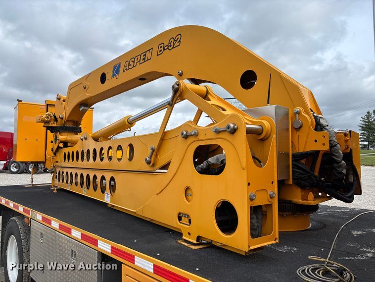 image for item FB3407 2016 Western Star 4700 Under bridge inspection truck