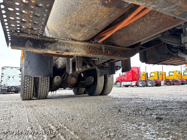 image for item FB3408 2010 International 7500 dump truck