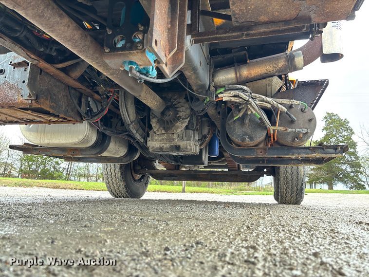 image for item FB3408 2010 International 7500 dump truck