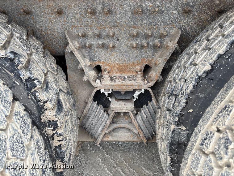 image for item FB3408 2010 International 7500 dump truck