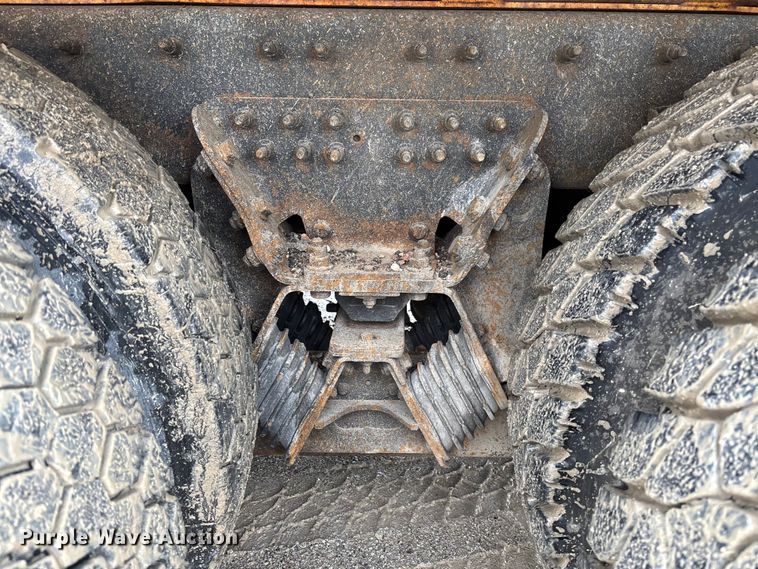 image for item FB3408 2010 International 7500 dump truck