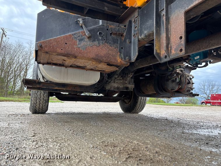 image for item FB3408 2010 International 7500 dump truck