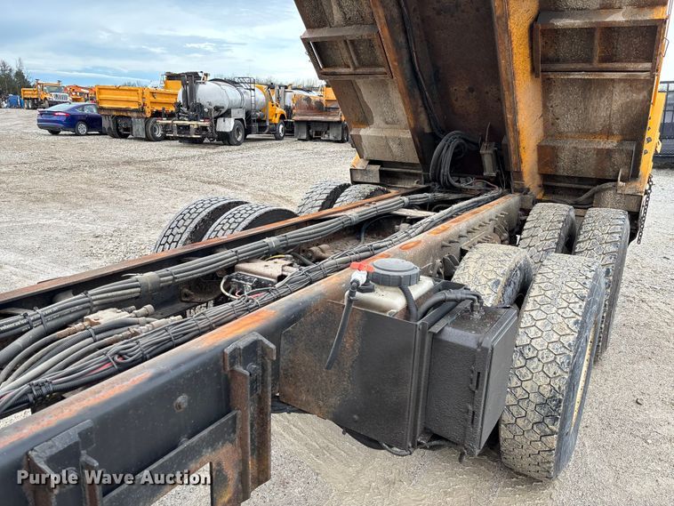 image for item FB3408 2010 International 7500 dump truck