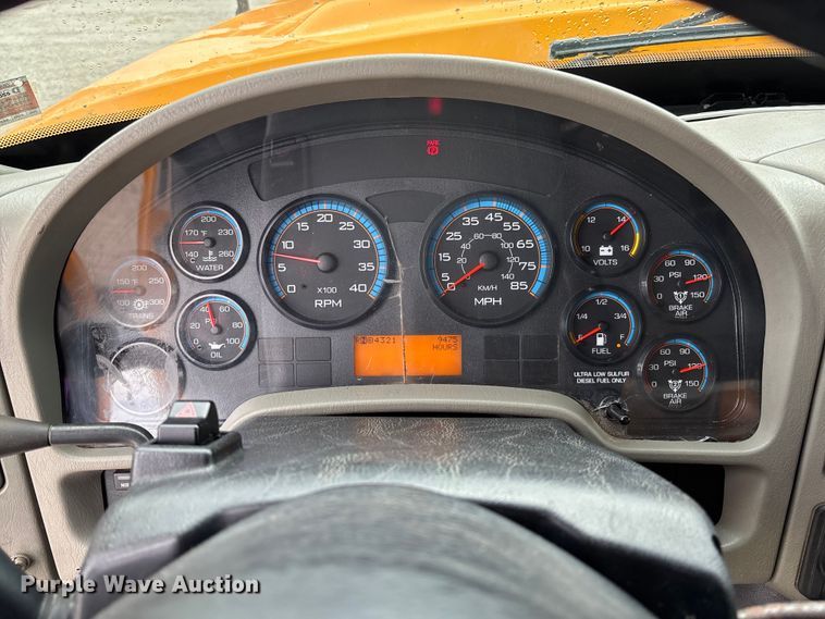 image for item FB3408 2010 International 7500 dump truck