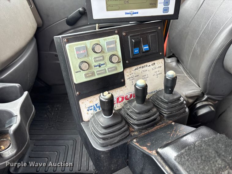 image for item FB3408 2010 International 7500 dump truck