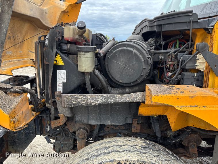 image for item FB3408 2010 International 7500 dump truck