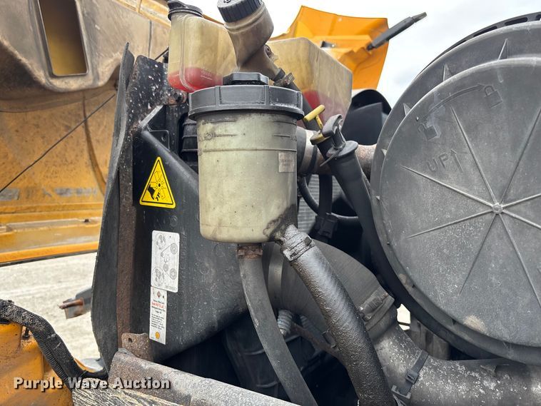 image for item FB3408 2010 International 7500 dump truck