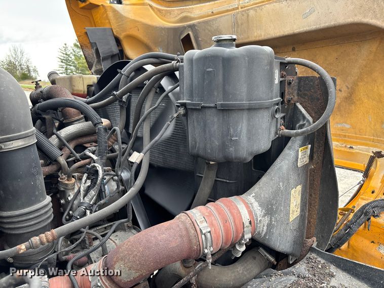 image for item FB3408 2010 International 7500 dump truck