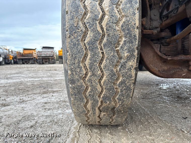 image for item FB3408 2010 International 7500 dump truck