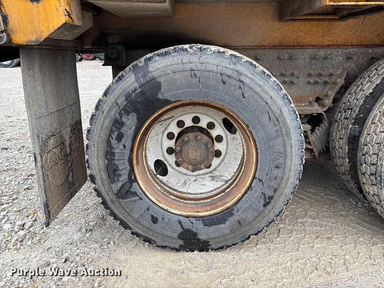 image for item FB3408 2010 International 7500 dump truck