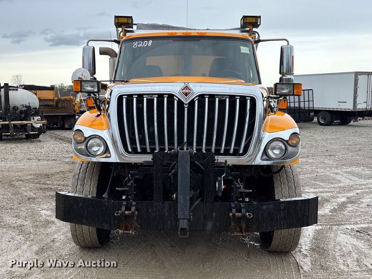 image for item FB3409 2009 International 7500 dump truck