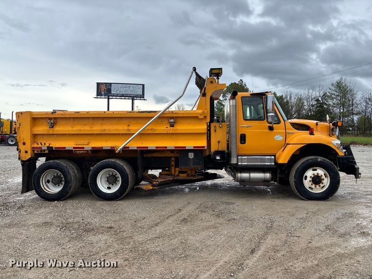image for item FB3409 2009 International 7500 dump truck