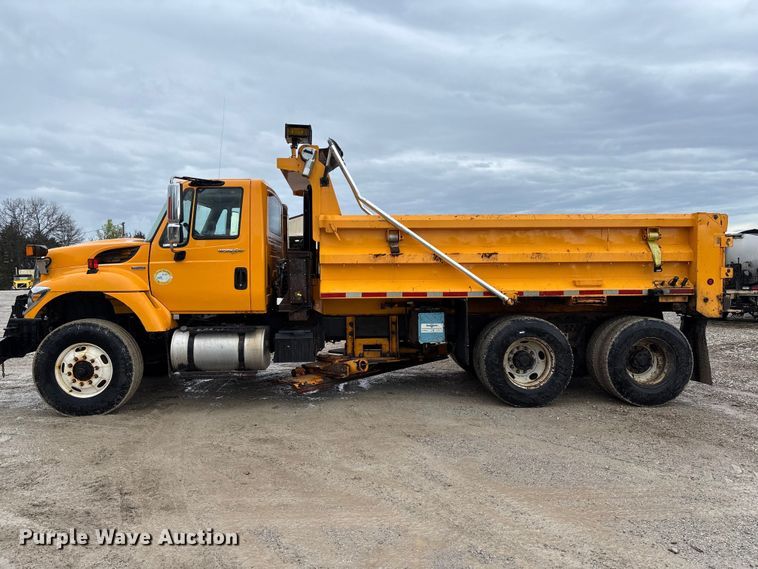 image for item FB3409 2009 International 7500 dump truck