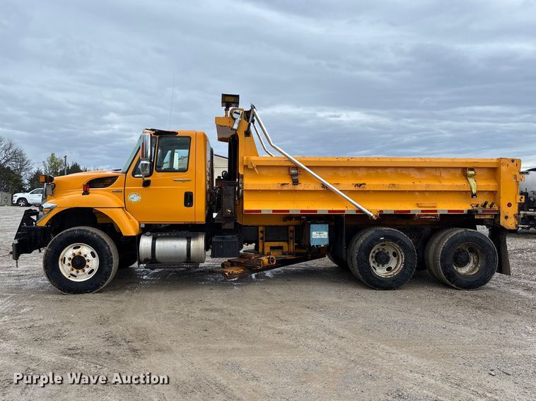 image for item FB3409 2009 International 7500 dump truck