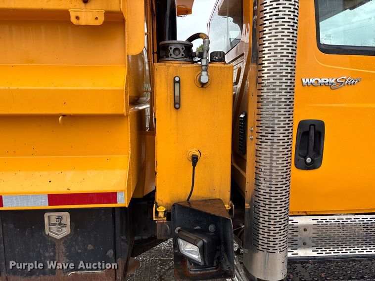 image for item FB3409 2009 International 7500 dump truck