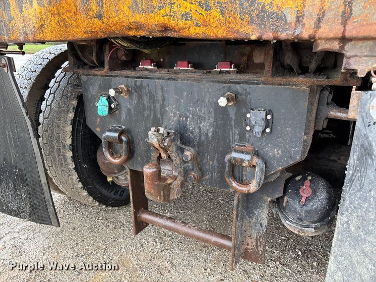 image for item FB3409 2009 International 7500 dump truck