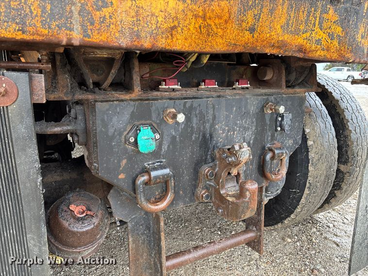 image for item FB3409 2009 International 7500 dump truck